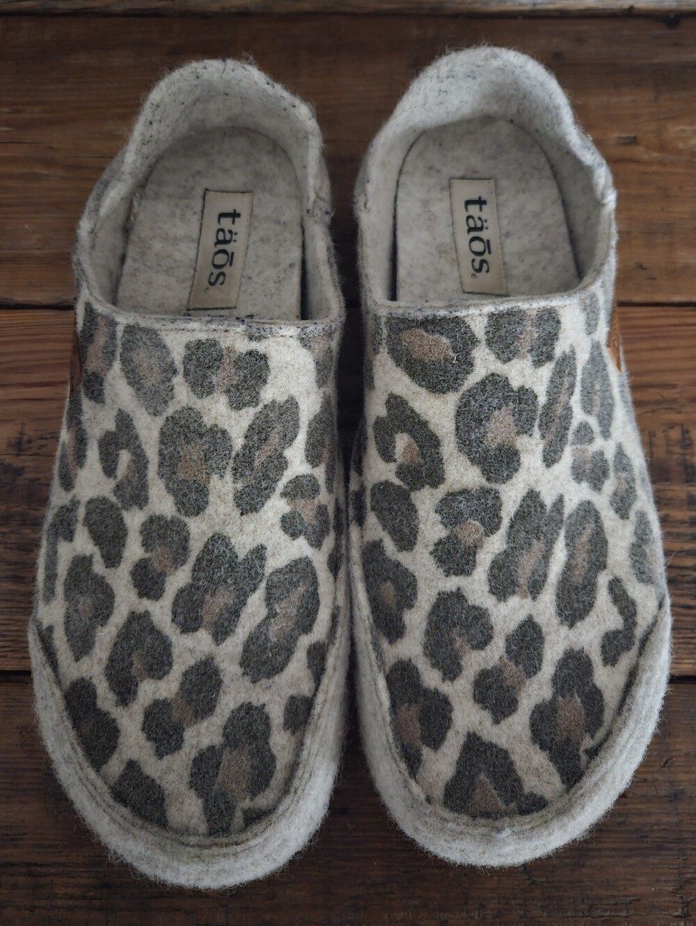 Taos Convertawool Women’s Slip-On Clog Slippers Leopard Wool Felt EU 41 / US 10